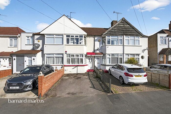 2 Bedroom Terraced House For Sale In Fernside Avenue, Feltham, TW13