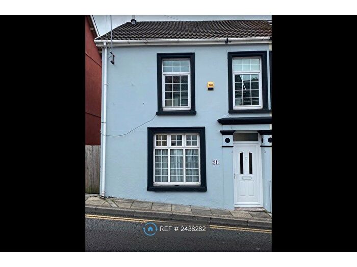 3 Bedroom Semi-Detached House To Rent In Twynrodyn Road, Merthyr Tydfil, CF47