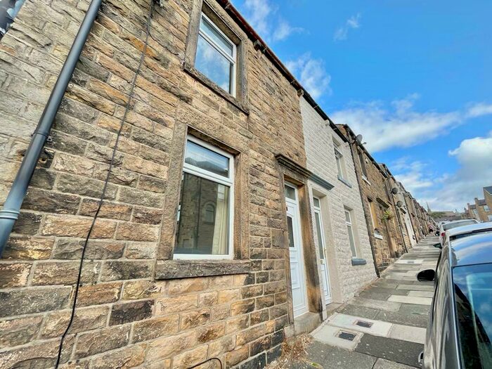 3 Bedroom Private Hall To Rent In Stirling Road, Lancaster, LA1