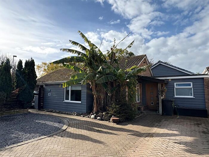4 Bedroom Bungalow For Sale In Curve Acre, Braunton, Devon, EX33