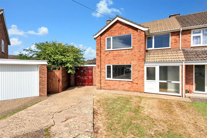 3 Bedroom Semi-Detached House For Sale In Fir Tree Grove, Bozeat, Wellingborough, NN29