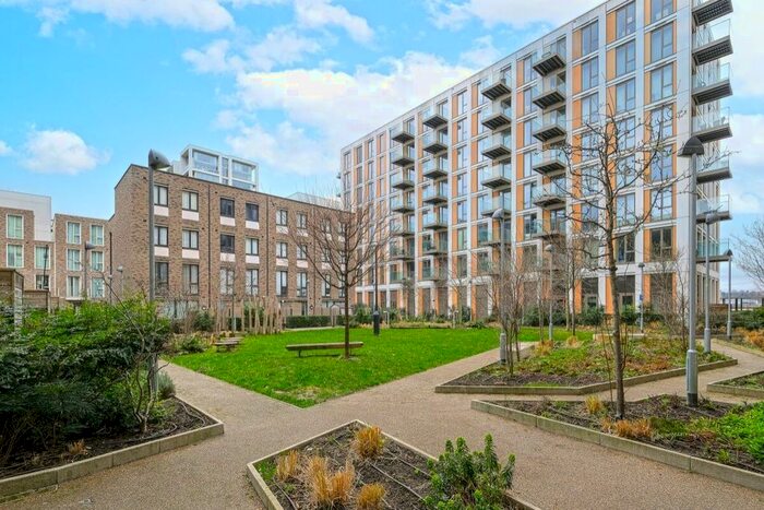 3 Bedroom Flat To Rent In Schooner Road, London, E16