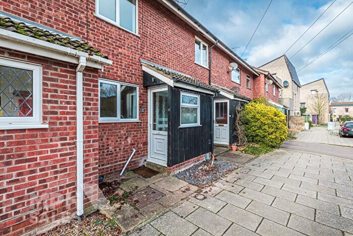 2 Bedroom Terraced House For Sale In Greyhound Opening, Norwich, NR2