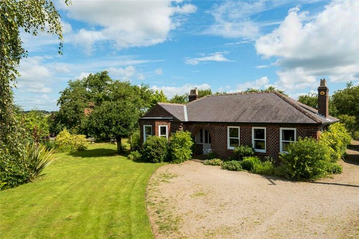 3 Bedroom Bungalow For Sale In Rice Lane, Flaxton, York, North Yorkshire, YO60