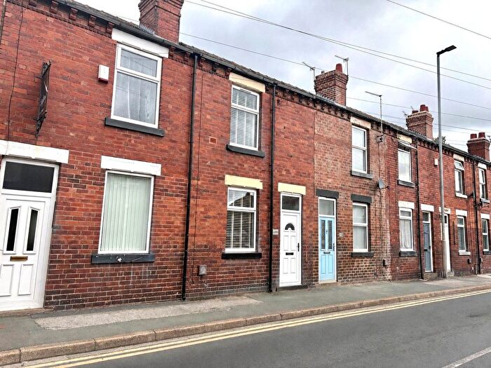 2 Bedroom Terraced House For Sale In Weeland Road, Sharlston Common, Wakefield, West Yorkshire, WF4
