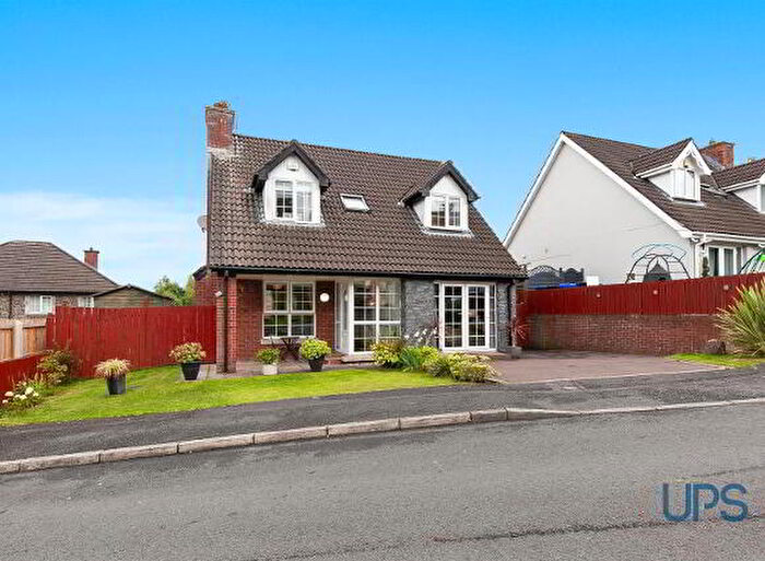 3 Bedroom Detached House For Sale In Lagmore Glen, Belfast, BT17