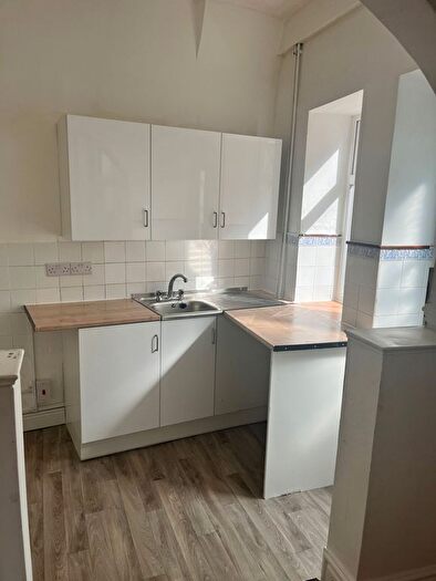 2 Bedroom End Of Terrace House To Rent In Kennard Road, Bristol, BS15