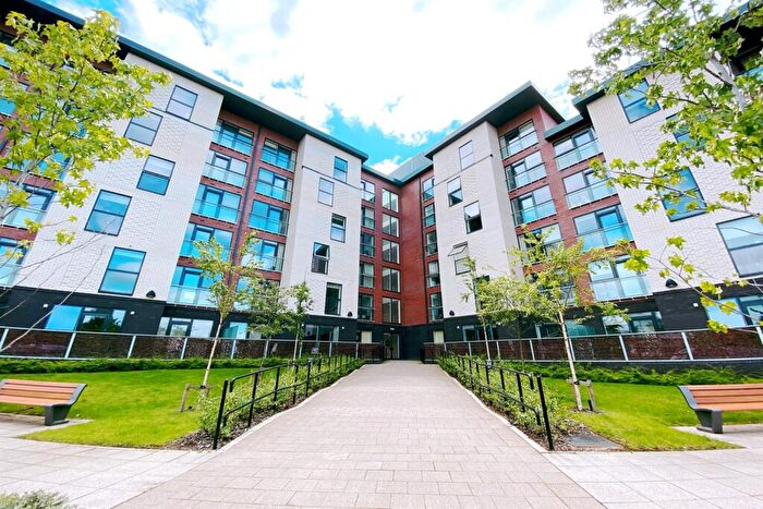 2 Bedroom Flat To Rent In St Vincent Street, B16