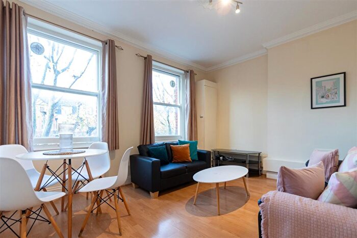 3 Bedroom Flat To Rent In Elgin Avenue, Maida Vale, W9