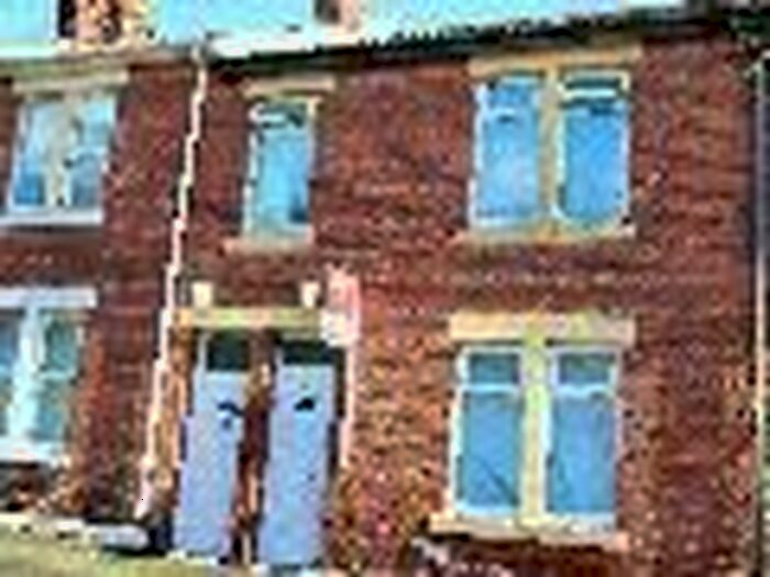 2 Bedroom Flat To Rent In Barrasford Street, East `Howdon, Wallsend, NE28