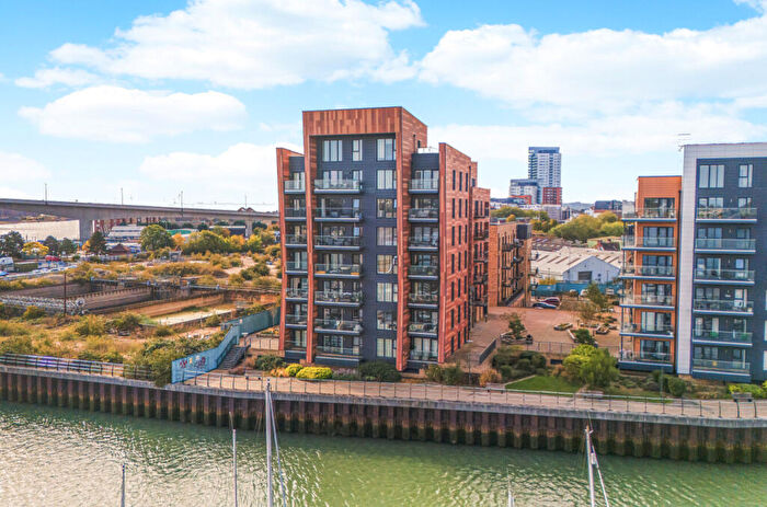 1 Bedroom Flat For Sale In Thomas Blake Avenue, Southampton, Hampshire, SO14