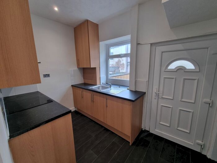 2 Bedroom Terraced House To Rent In Rockcliffe Street, Rawtenstall Rossendale, BB4