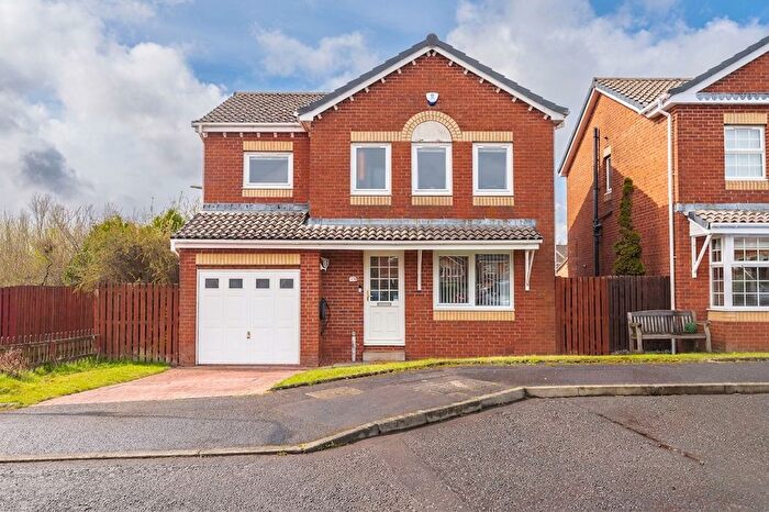 4 Bedroom Detached House For Sale In Longpark Place, Livingston, EH54