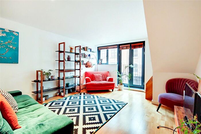 2 Bedroom Apartment To Rent In Curtain Road, Shoreditch, London, EC2A