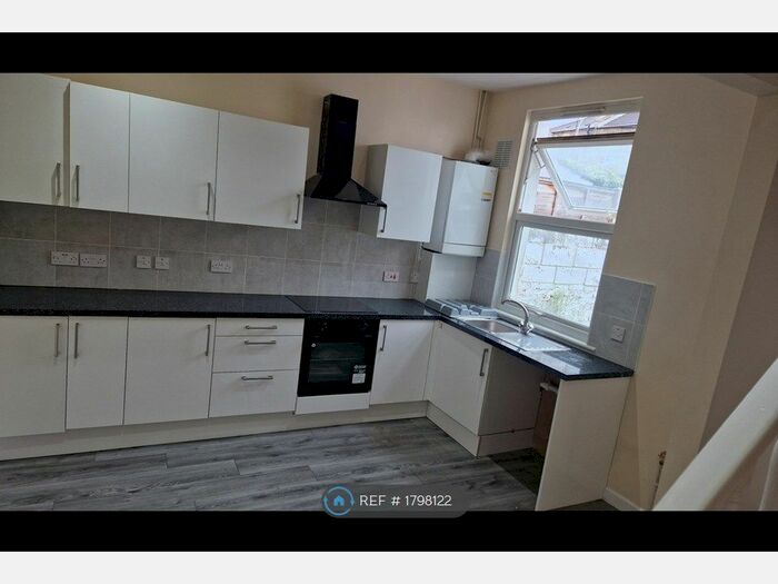 2 Bedroom Terraced House To Rent In Gunning Street, London, SE18