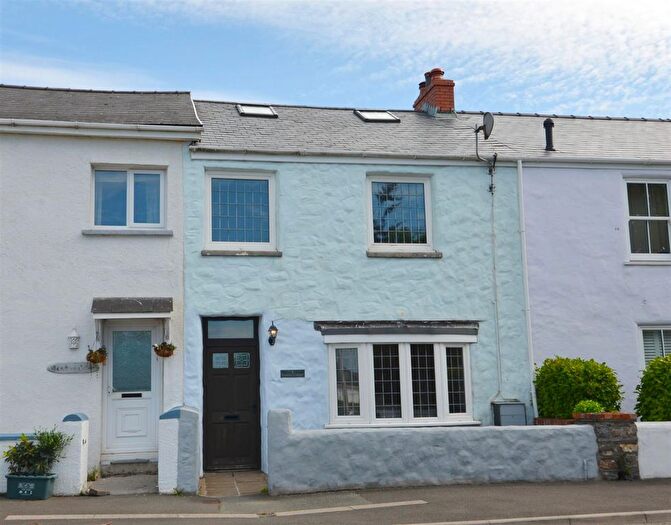 3 Bedroom Property For Sale In Narberth Road, Tenby, SA70