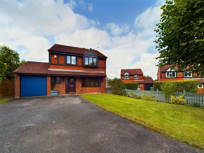 4 Bedroom Detached House For Sale In Washbrook Close, Wall Meadow, Worcester, Worcestershire, WR4