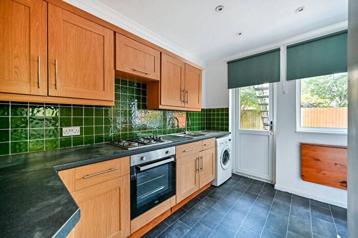 2 Bedroom Maisonette To Rent In Heyford Avenue, Merton Park, London, SW20