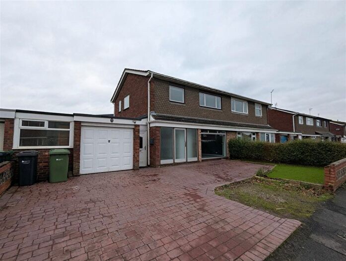 3 Bedroom Semi-detached House To Rent In Honddu Close, Hereford, HR2