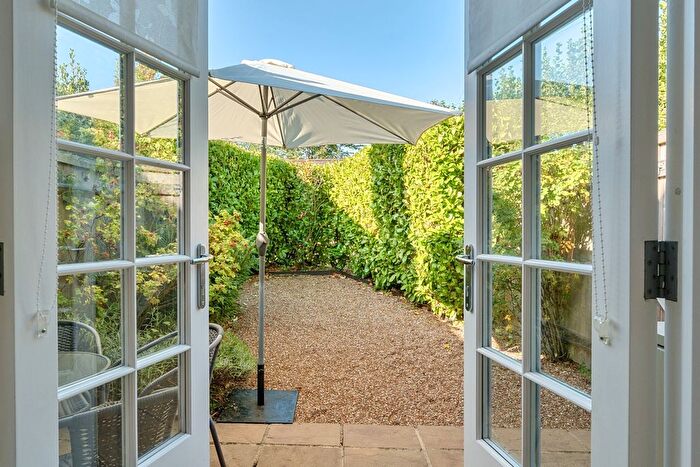 2 Bedroom Cottage To Rent In Sophurst Lane, Matfield, Tonbridge, TN12