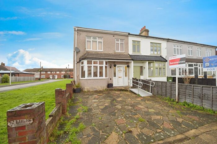 3 Bedroom End Terrace House For Sale In Elm Road, Romford, RM7