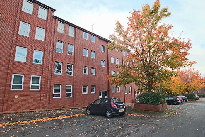 2 Bedroom Flat To Rent In Succoth Street, Glasgow, G13