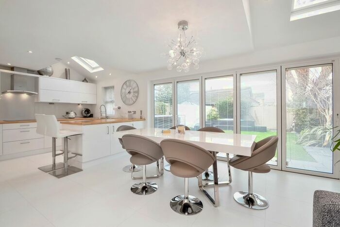 4 Bedroom Detached House To Rent In Reedling Drive, Southsea, PO4