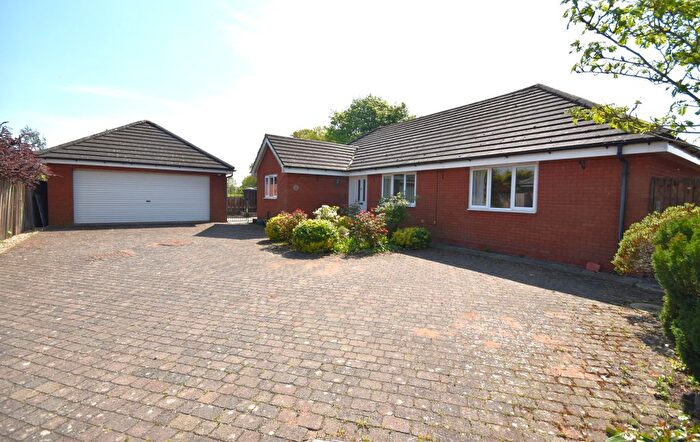 3 Bedroom Detached Bungalow For Sale In Old Farm Close, Bronington, SY13