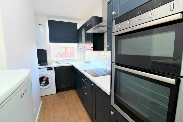 2 Bedroom Flat To Rent In Portland Road, Hove, BN3