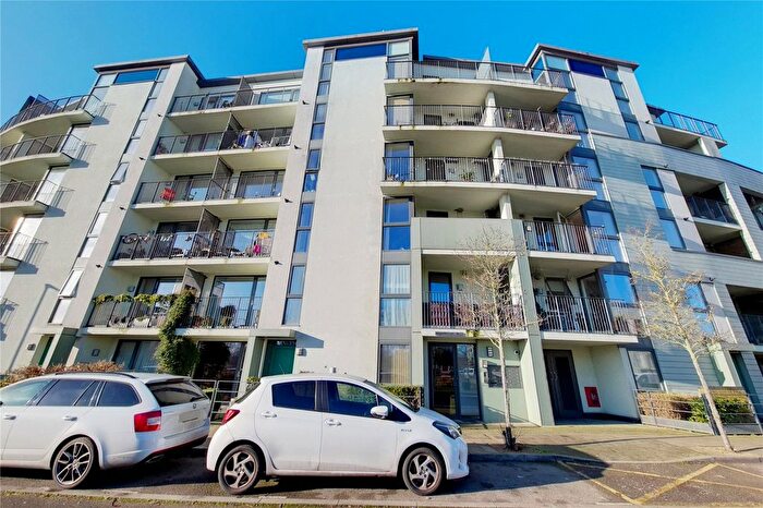 1 Bedroom Flat To Rent In Heybourne Cresent, London, NW9