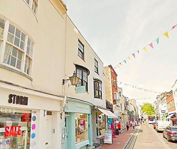 2 Bedroom Maisonette To Rent In Bond Street, Brighton, BN1