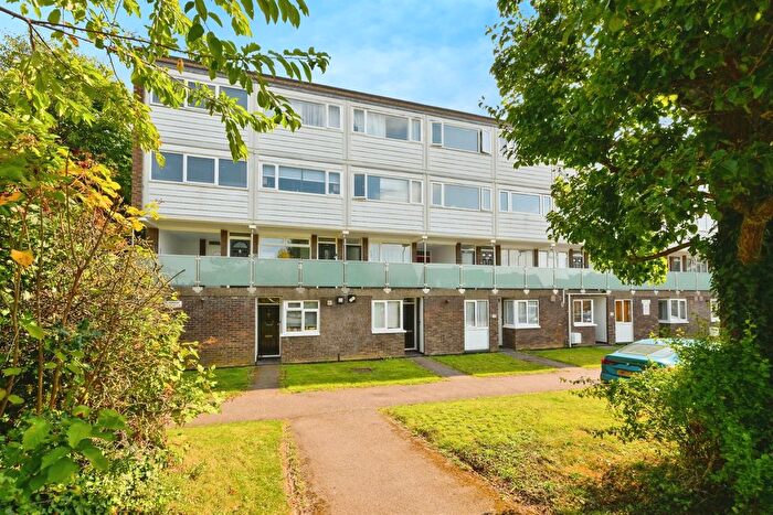 1 Bedroom Flat To Rent In Crib Street, Ware, SG12