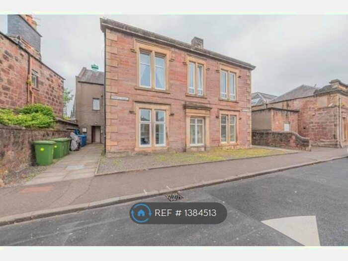 2 Bedroom Flat To Rent In Church Street, Alloa, FK10