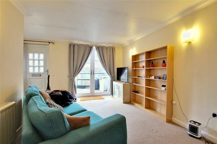1 Bedroom Flat To Rent In Ferring Street, Ferring, Worthing, West Sussex, BN12