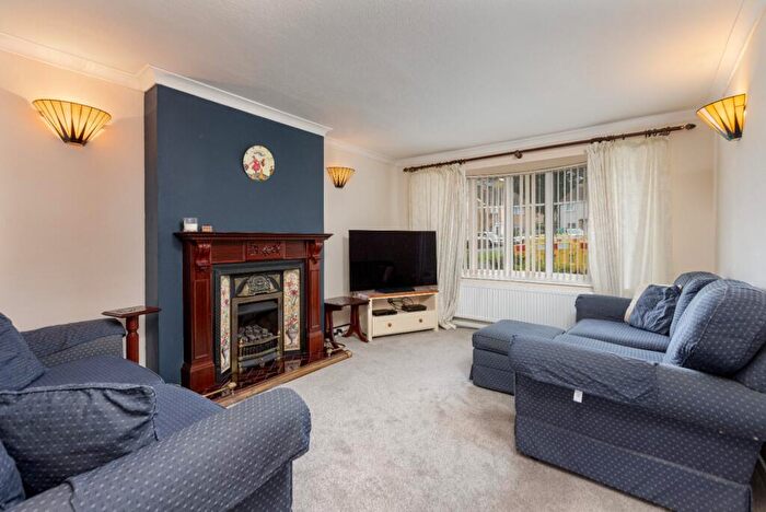 5 Bedroom Semi-Detached House For Sale In White Friars Gardens, Richmond, North Yorkshire, DL10