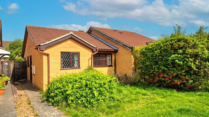 2 Bedroom Semi-Detached Bungalow For Sale In Belvoir Walk, Bedford, MK41