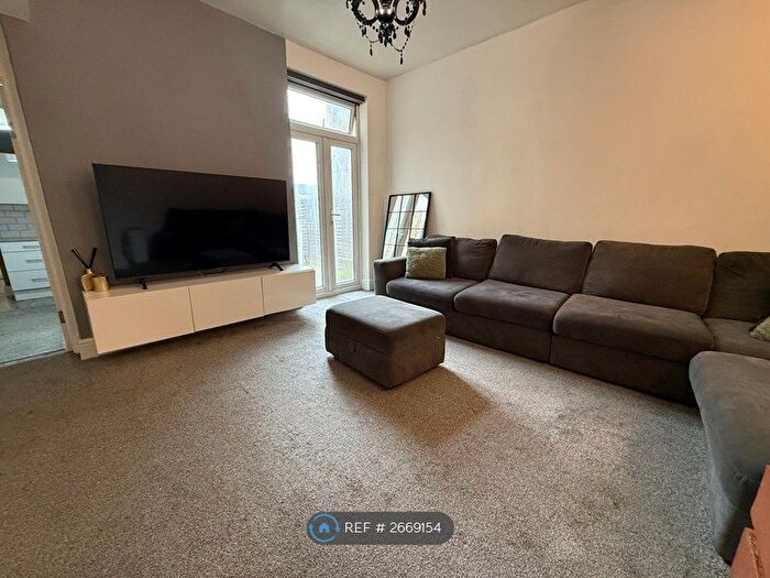 2 Bedroom Flat To Rent In Wellesley Road, Ilford, IG1