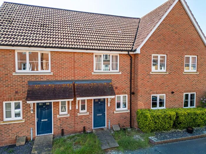 2 Bedroom Terraced House For Sale In Hardy Avenue, Dartford, Kent, DA1
