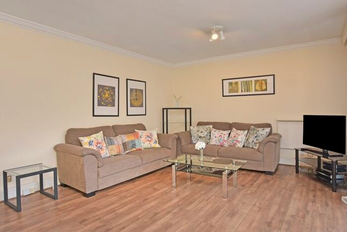 1 Bedroom Flat To Rent In Reeves Mews, London, W1K