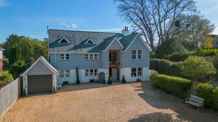 4 Bedroom Detached House To Rent In Lower Pennington Lane, Pennington, Lymington, SO41
