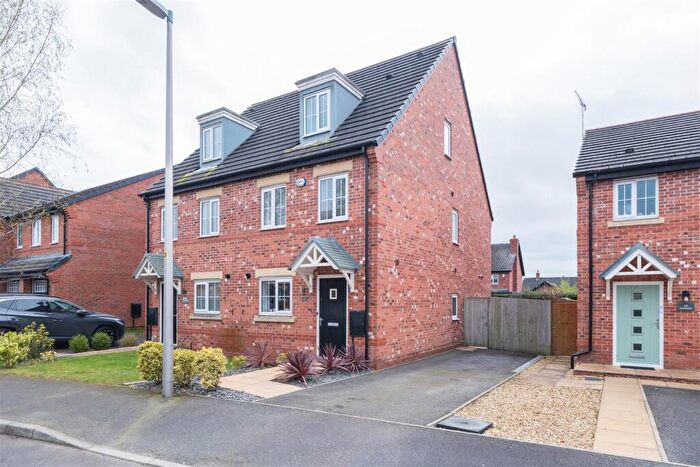 3 Bedroom Semi Detached House For Sale In Sandstone Lane, Tarporley, CW6