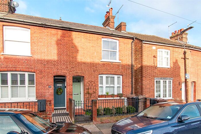 2 Bedroom End Terrace House For Sale In Kimberley Road, St. Albans, Hertfordshire, AL3