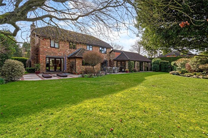 6 Bedroom Detached House For Sale In The Berkeleys, Fetcham, Surrey, KT22