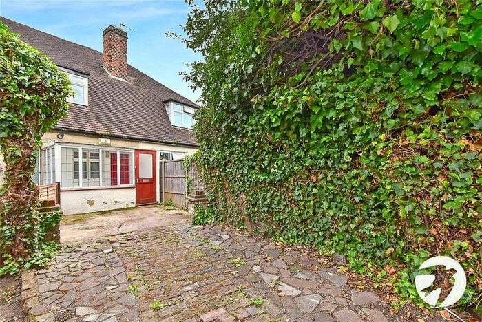 2 Bedroom Maisonette To Rent In Princes Road, Dartford, Kent, DA1