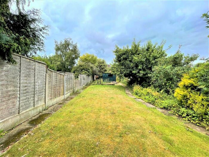 3 Bedroom Detached House For Sale In Thorley Street, Thorley,