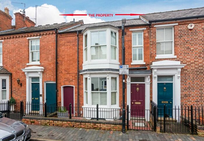 3 Bedroom Terraced House For Sale In West Street, Stratford-upon-Avon, CV37
