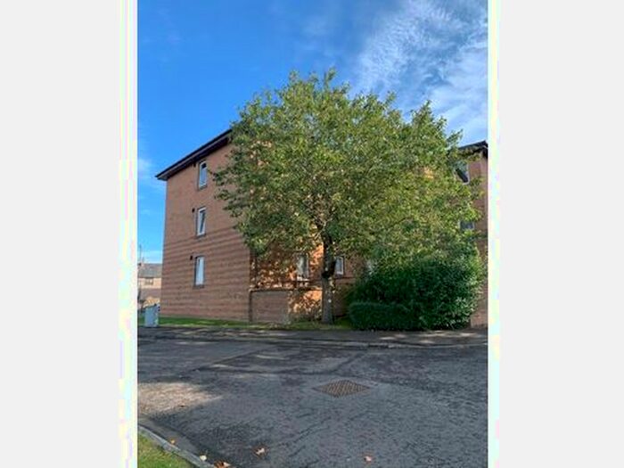 2 Bedroom Flat To Rent In Waverley Street, Bathgate, EH48