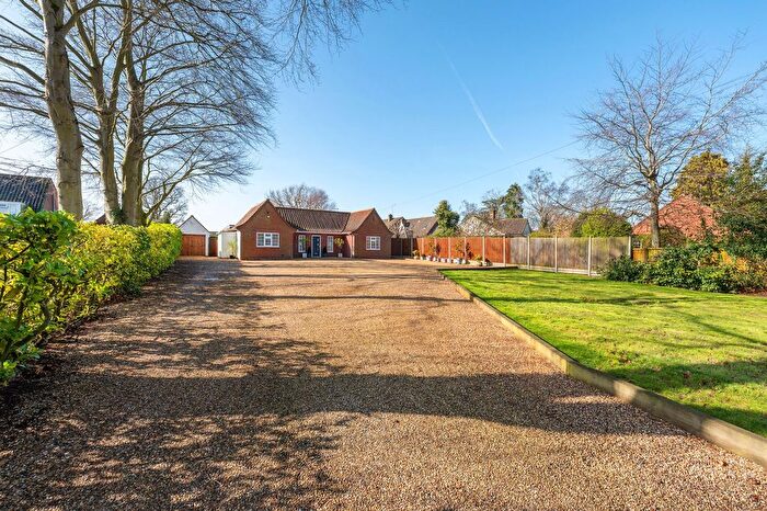 4 Bedroom Detached Bungalow For Sale In Happisburgh Road, North Walsham, NR28