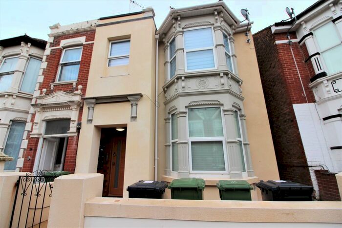 1 Bedroom Flat To Rent In Festing Grove, Southsea, Hampshire, PO4