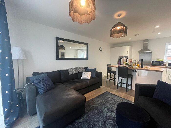 2 Bedroom Flat For Sale In Cape Lindsey Road, Newport, NP20